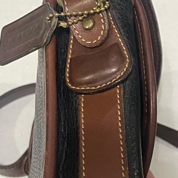 Coach Vintage Sheridan pebbled leather  crossbody bag black tan trim mad… - Picture 10 of 12